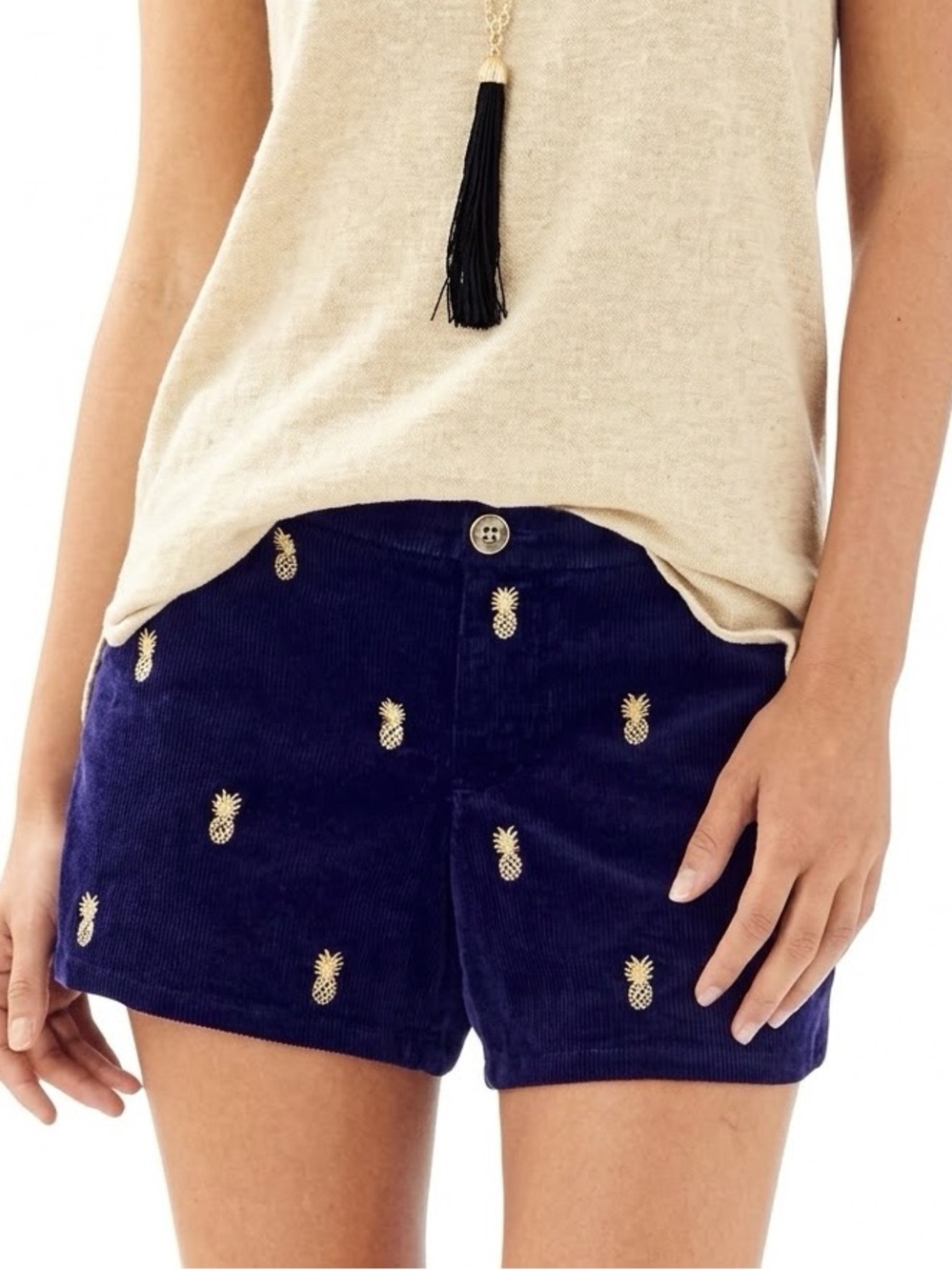 Lilly Pulitzer Adie Velvet Embroidered Pineapple Shorts size 0 27156